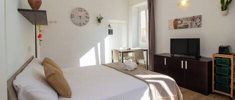 Bügeleisen/Bügelbrett, WLAN, Bettwäsche