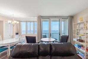 TV - Quay 2008, Ocean front 3 bedroom condo (Ocean City)