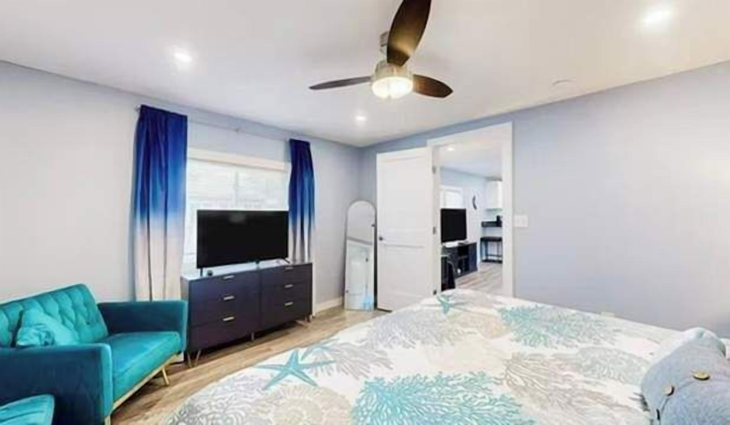 2 多间卧室、熨斗/熨衣板、WiFi、床单