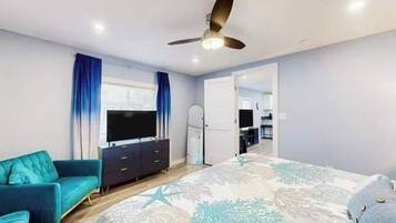 2 多间卧室、熨斗/熨衣板、WiFi、床单