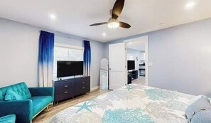 2 bedrooms, iron/ironing board, WiFi, bed sheets