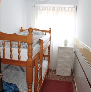 Free WiFi - Detached villa with pool close to the beach (Oliva)