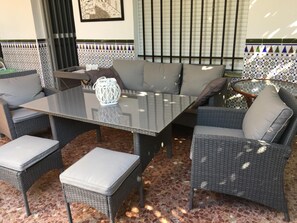 Outdoor dining - Detached villa with pool close to the beach (Oliva)