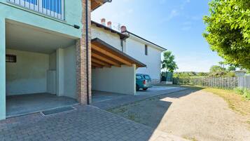 Aparcamiento sin asistencia gratuito