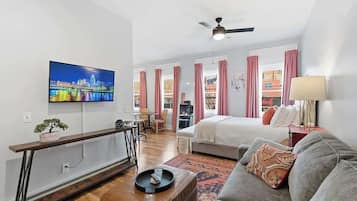 Ferros/tábuas de passar roupa, Wi-Fi de cortesia, roupa de cama