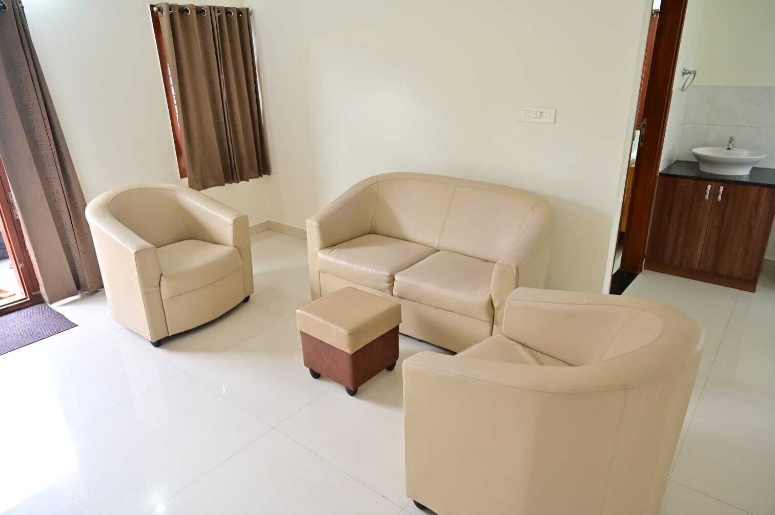 Äänieristys, silitysrauta/-lauta, ilmainen Wi-Fi