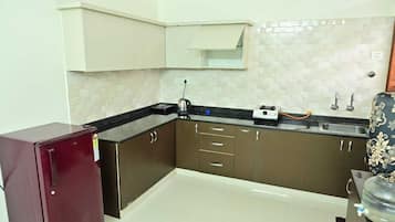 Soundproofing, iron/ironing board, free WiFi