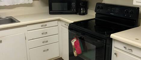 Four Ă micro-ondes, surface de cuisson