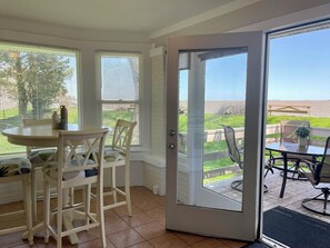 تناول الطعام