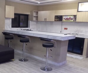 Private kitchen - Le11Onze 2-bed 1-bath - Apt 3 (Apessito)
