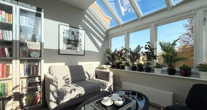 Chic Chelsea townhouse - central London - garden - sun room -pets - 160m2