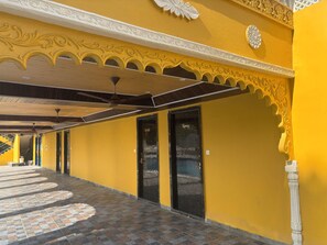 Romantic Cottage, Pool View | Desk, laptop workspace, free WiFi - RAJMAHAL HOTEL & RESORT (Gonsa)