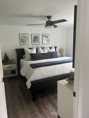 2 Schlafzimmer, Bügeleisen/Bügelbrett, kostenloses WLAN, Bettwäsche