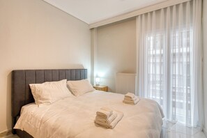 Iron/ironing board, Internet, bed sheets - Thessaloniki Riviera Modern Stay by ΜΡS (Kalamaria)
