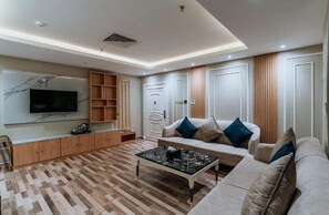 Computer monitors, printers - Lambert Hotel (Riyadh)