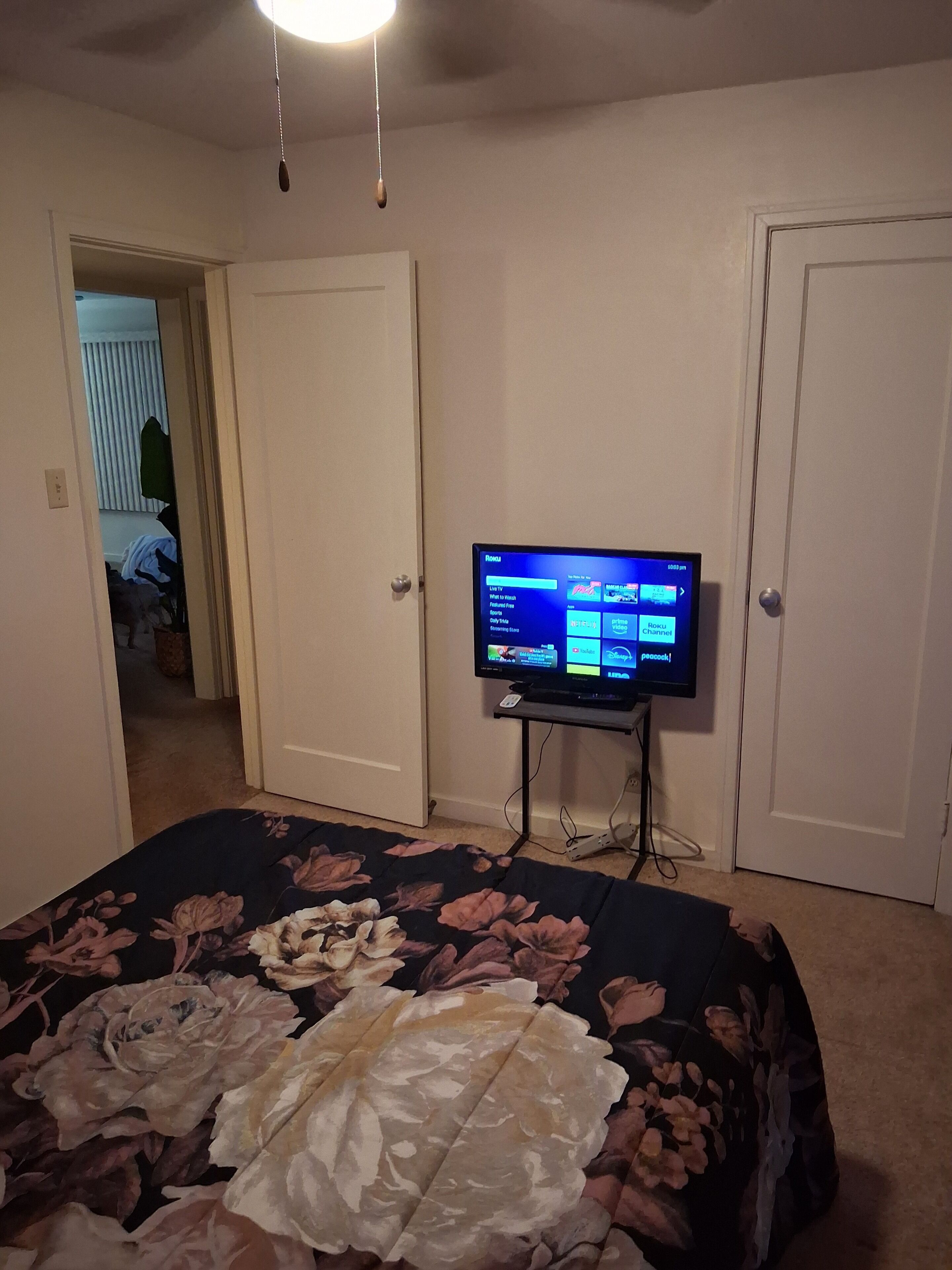 2 quartos, ferros/tábuas de passar roupa, Wi-Fi, roupa de cama