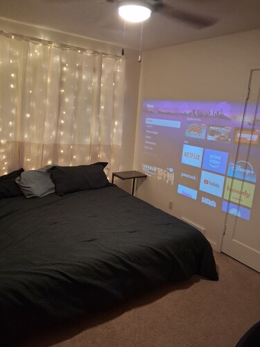 Cozy 2 Bedroom Townhome