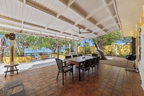 Outdoor dining - Unique villa with private ocean access (Sint Michiel)