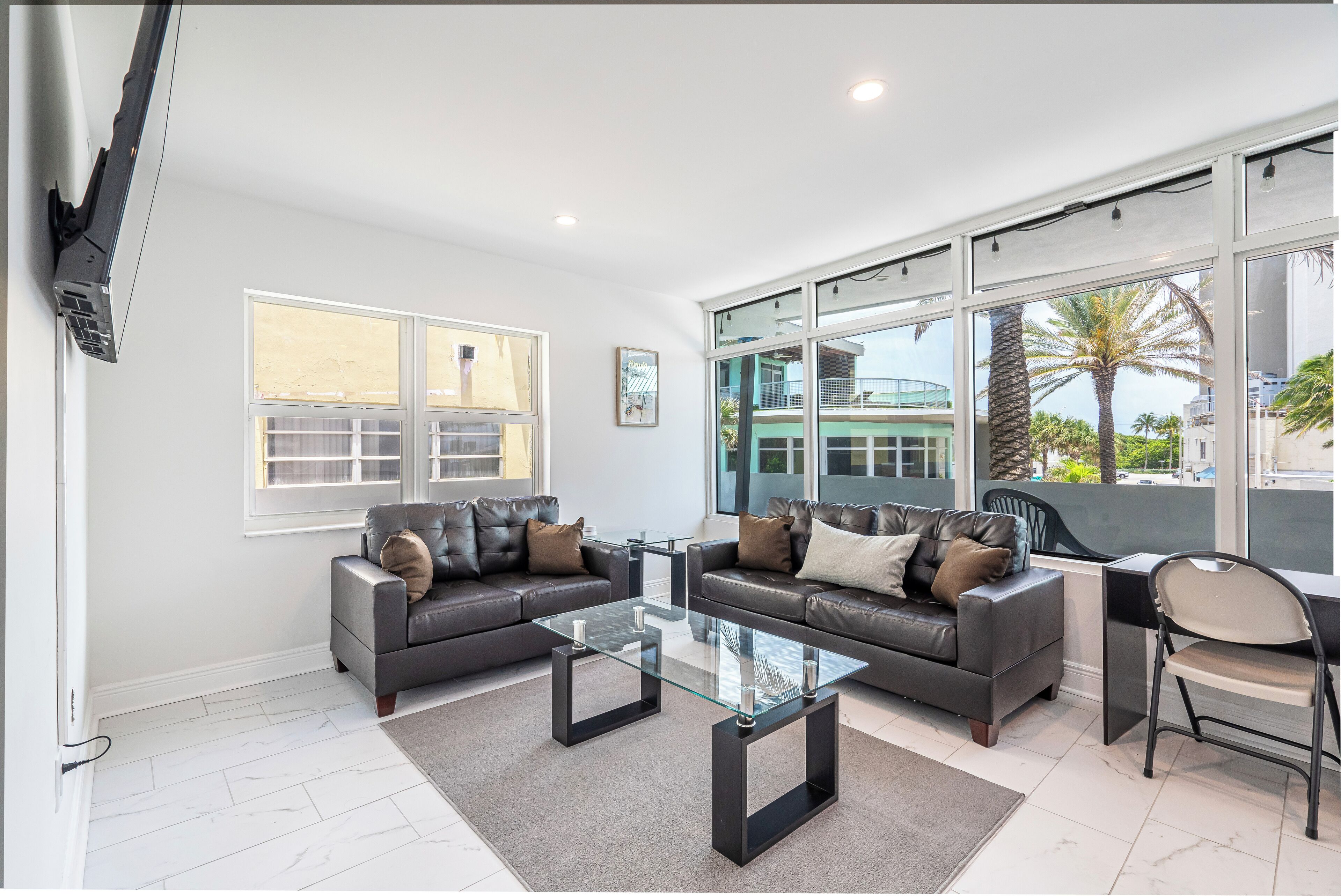 舒適公寓, 2 間臥室, 露台, 部分海景 | 客廳