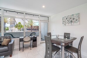 Appartement Confort, 2 chambres, balcon, vue partielle sur l'océan | Intérieur
