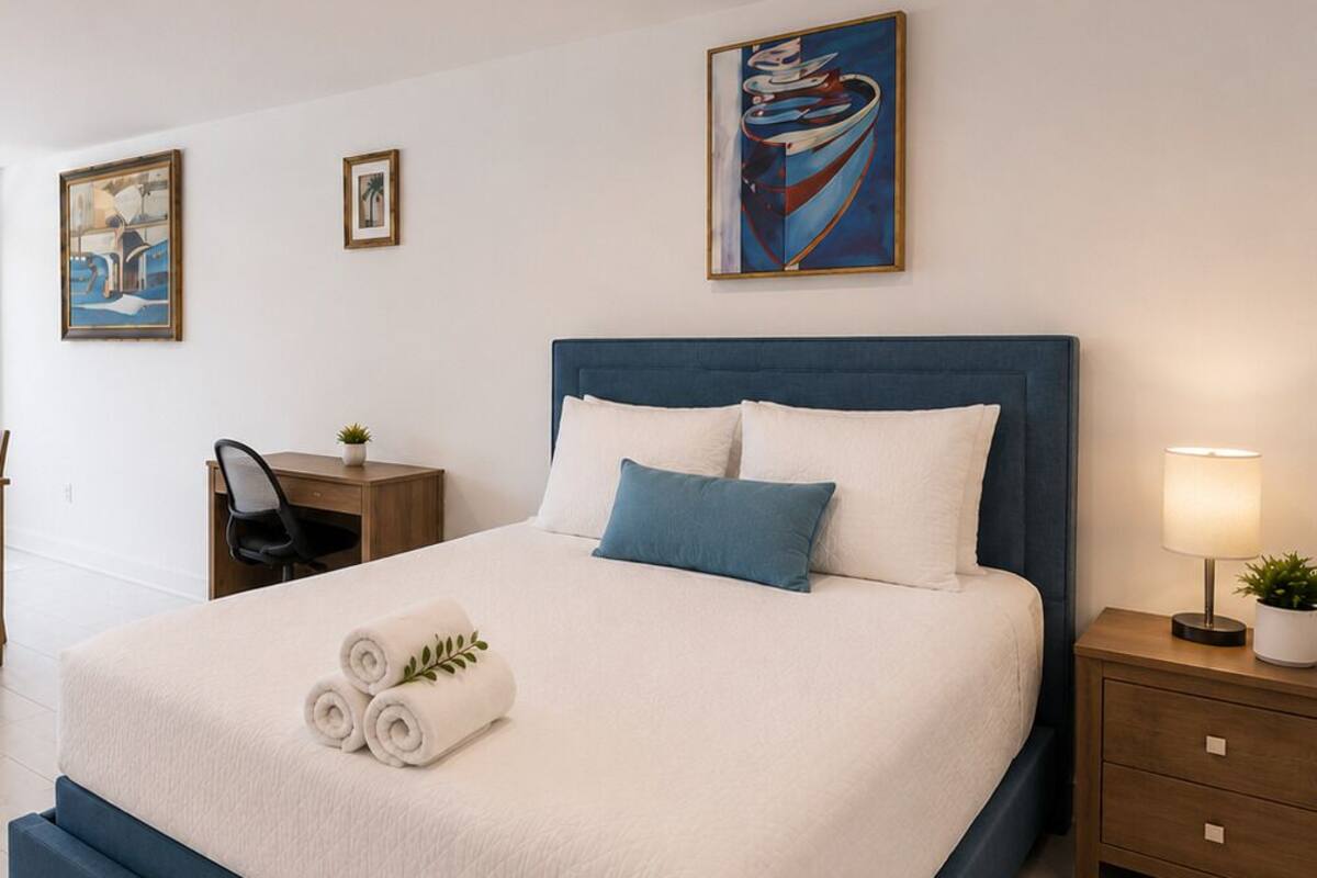 Classic Apartment, 1 Bedroom, Balcony | Desk, blackout drapes, iron/ironing board, WiFi (free)