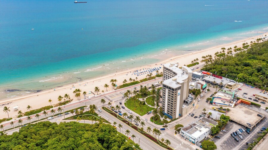 BeachSide 9th Residences