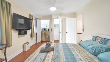 Ferros/tábuas de passar roupa, acesso à internet, roupa de cama