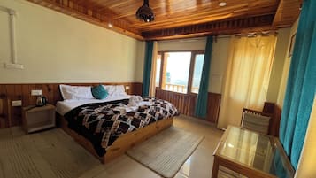 Quarto casal, vista para a montanha | Quartos à prova de som