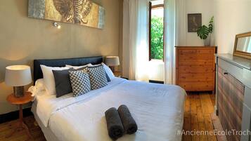 Fer et planche à repasser, Wi-Fi, draps fournis