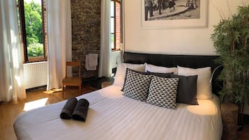 Fer et planche à repasser, Wi-Fi, draps fournis