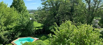 Former school with character in the Corrèze, in a peaceful setting near the Dordogne river