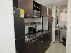 Private kitchen - SWIMMING POOL, BEACH, TV WIFI, HOT WATER, GYM, SECURITY (Bolívar)