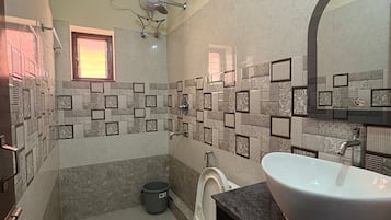 Shower, towels, soap