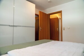 Fer et planche à repasser, Wi-Fi, draps fournis