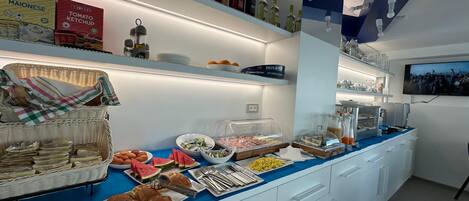 Petit déjeuner buffet compris tous les jours