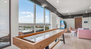 Games room - Luxury Central City Escape (Salt Lake City)