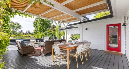 Sonoma Country Escape: Pool, Hot Tub, Bocce & Garden. 5 min from Son. Plaza