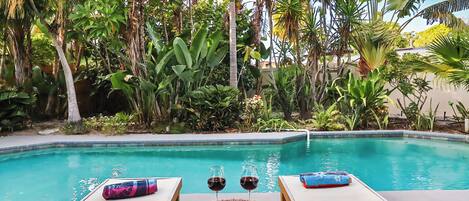 Piscina externa, piscina aquecida