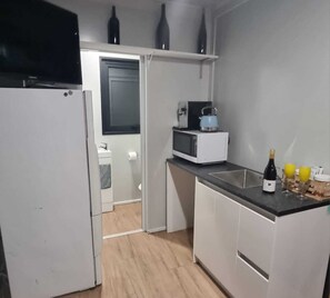 Private kitchen - Gore Bay View (Gore Bay)