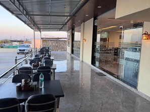 Restaurant - Jodhana Raj Hotel & Restaurant (Ajmer)