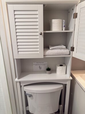 Håndklæder, Sæbe, Toiletpapir