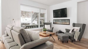 Unclassified image, 3 of 26, button - New Condo - Elegance, Lake & Mountain Biking (Mont-Blanc)