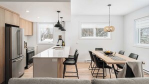 Unclassified image, 5 of 26, button - New Condo - Elegance, Lake & Mountain Biking (Mont-Blanc)