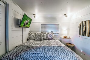 1 bedroom, free WiFi, bed sheets - Mountain Top Cabin with a View - Bear Cabin (Ruidoso)