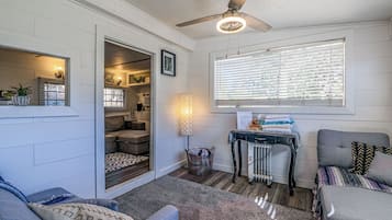 Smart TV, video games