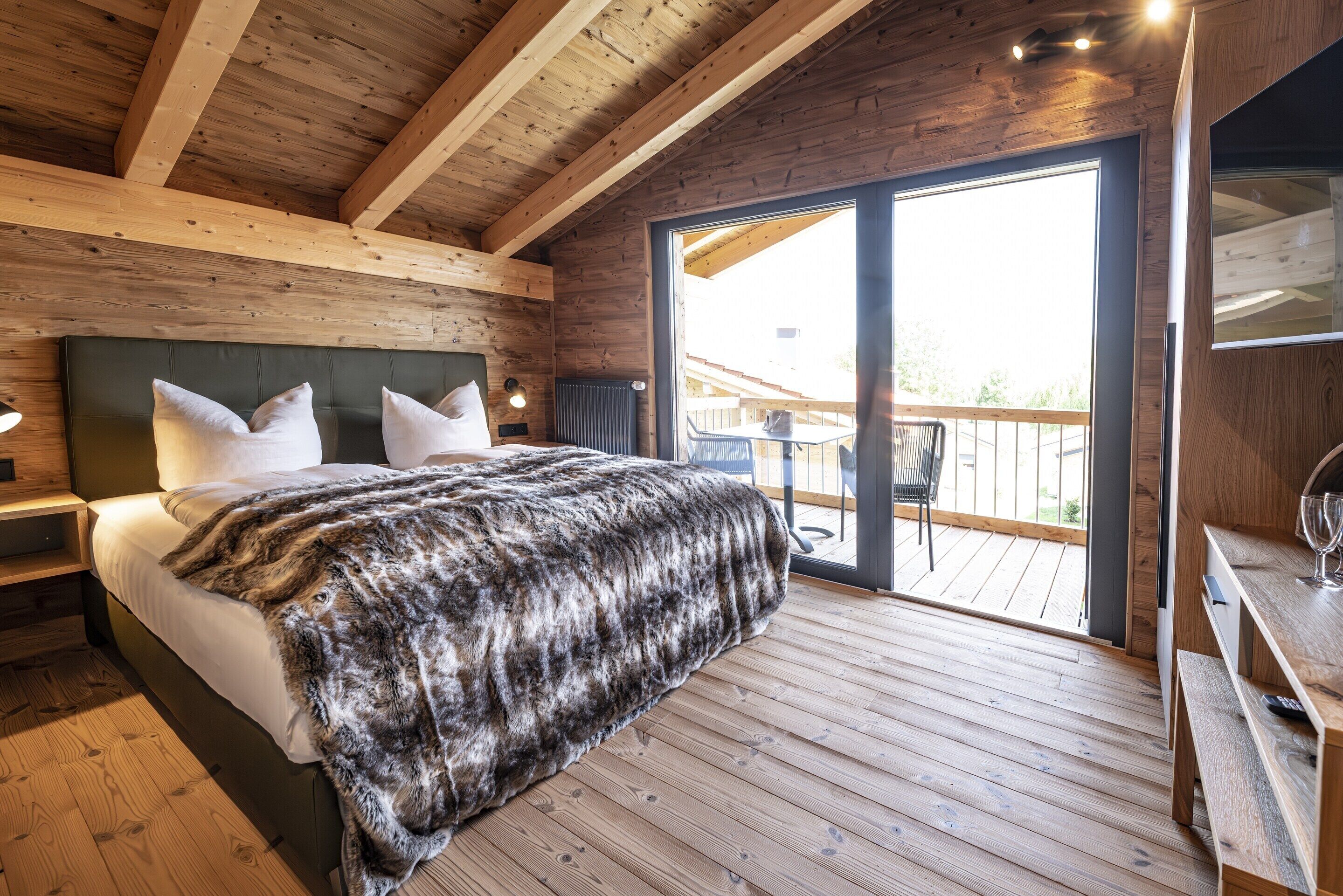 Chalet | 3 bedrooms, individually furnished