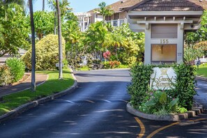 Property grounds - Grand Champions 55, Beautifully Renovated Single Level, Ocean Views, Split AC (Kihei)