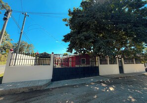 Property grounds - Casa de campo, perfecto para familias, y para disfrutar tranquilamente. (Ciudad arce)