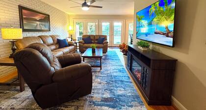 Avenues Cozy Corner 3-bedroom house