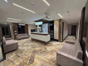 Reception - Hotel Pragya Paradise (Indore)